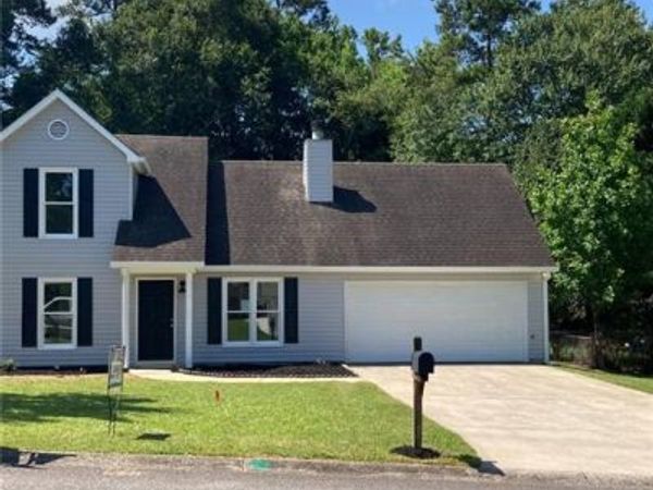 181 Aztec Way SE, Acworth, GA 30102