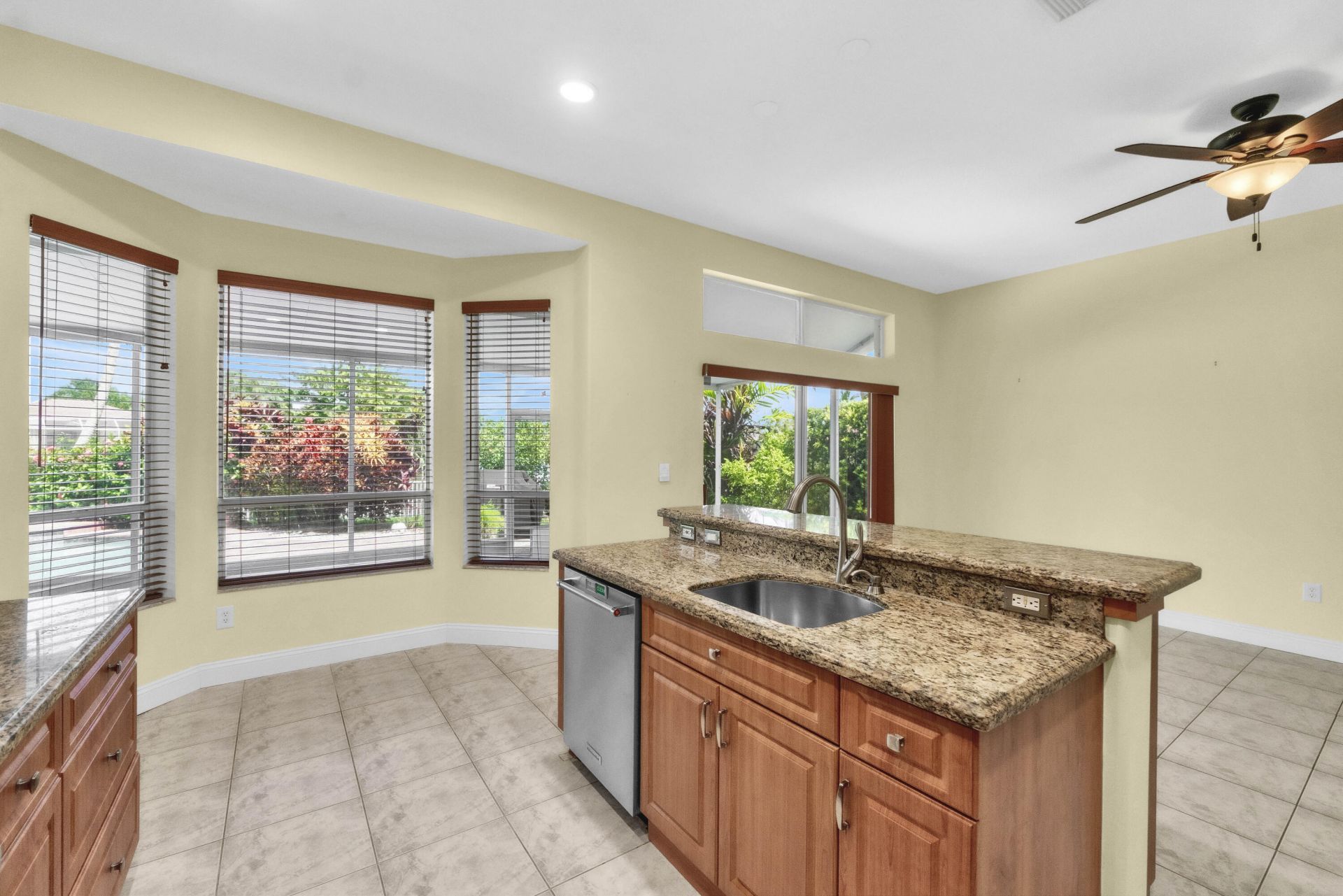 2325 NW 186th Avenue, Pembroke Pines, FL 33029 Photo