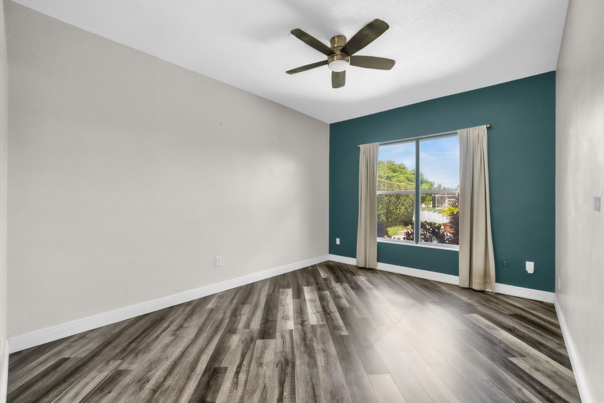 2325 NW 186th Avenue, Pembroke Pines, FL 33029 Photo