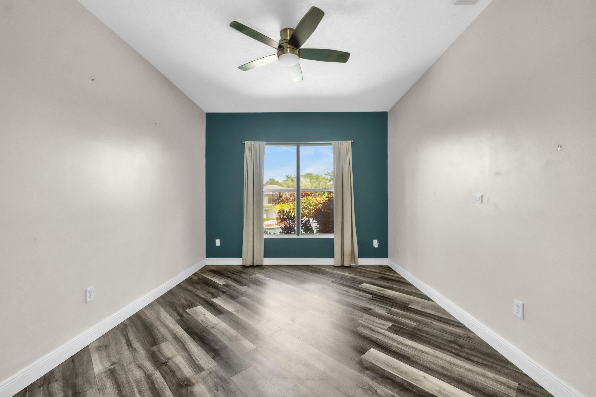 2325 NW 186th Avenue, Pembroke Pines, FL 33029 Photo