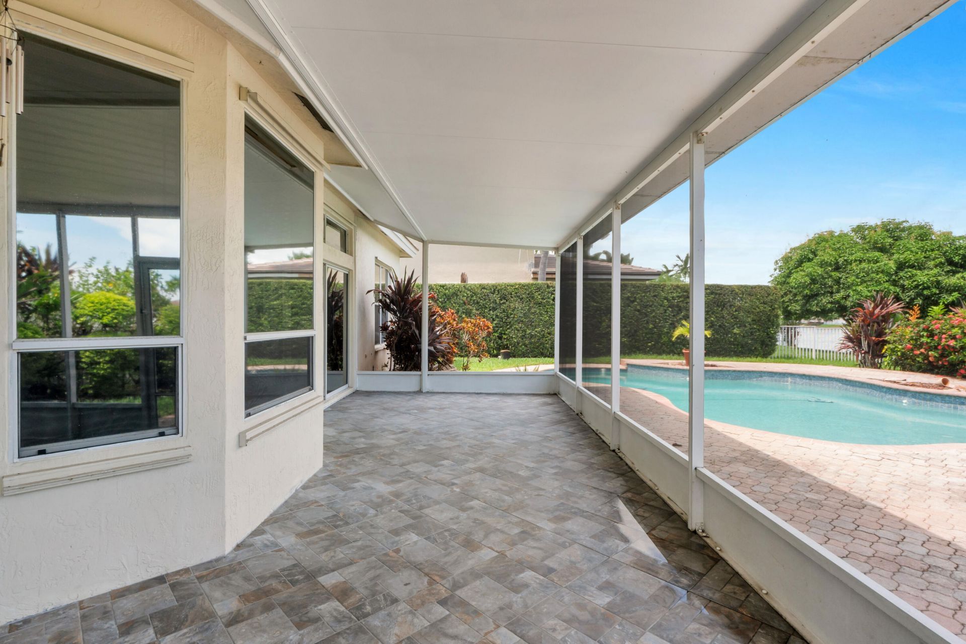 2325 NW 186th Avenue, Pembroke Pines, FL 33029 Photo