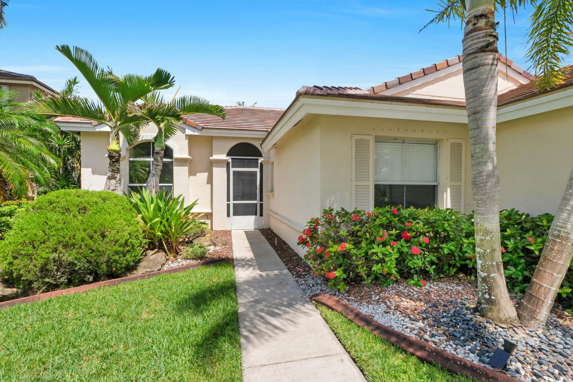 2325 NW 186th Avenue, Pembroke Pines, FL 33029 Photo