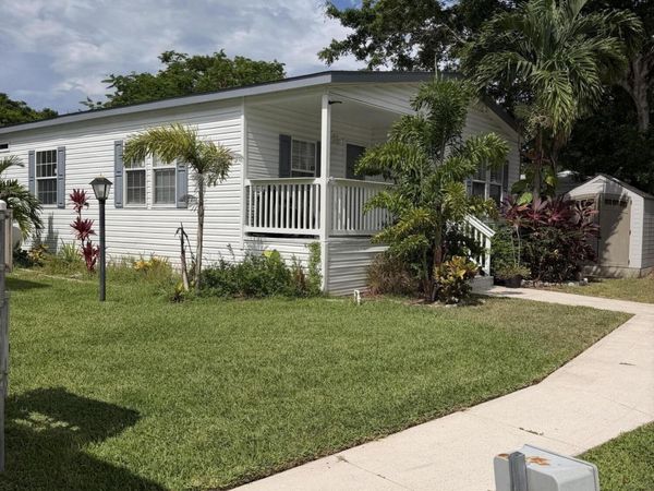 2555 PGA Boulevard, Unit 303, Palm Beach Gardens, FL 33410