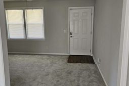 127 Aster Circle photo 4
