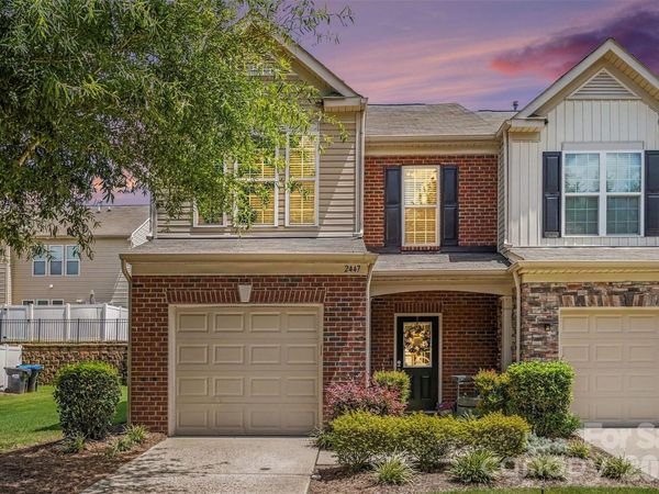 2447 Diplomat Lane, Charlotte, NC 28210