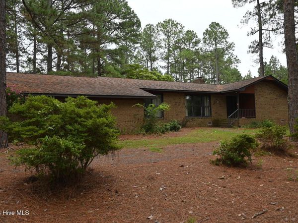 105 Hastings Road, Seven Lakes, NC 27376