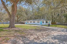 4345 Leslie Street photo 4