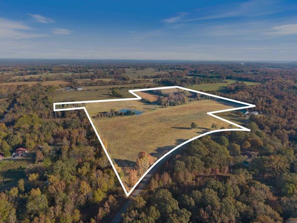 000 Orchard Road , Greenbrier, AR 72058