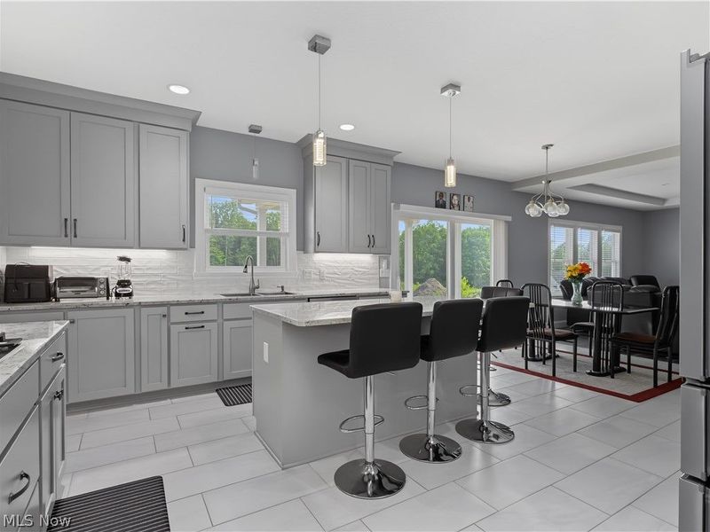 6385 Meander Glen Drive, Youngstown, OH 44515 Photo 4