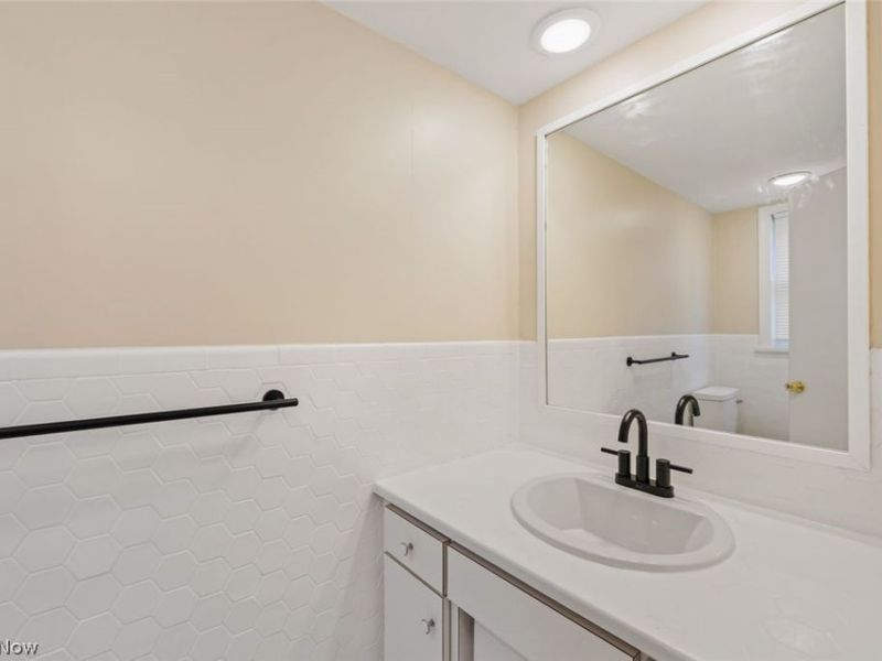 19208 Chagrin, Shaker Heights, OH 44122 Photo 10