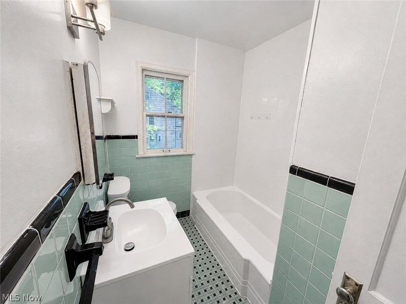 19208 Chagrin, Shaker Heights, OH 44122 Photo 14