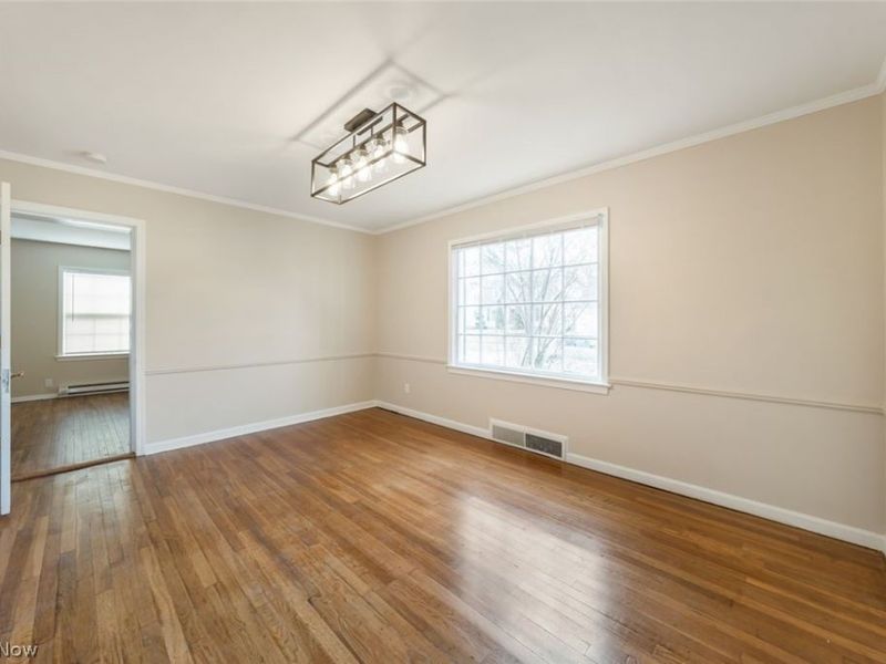19208 Chagrin, Shaker Heights, OH 44122 Photo 8