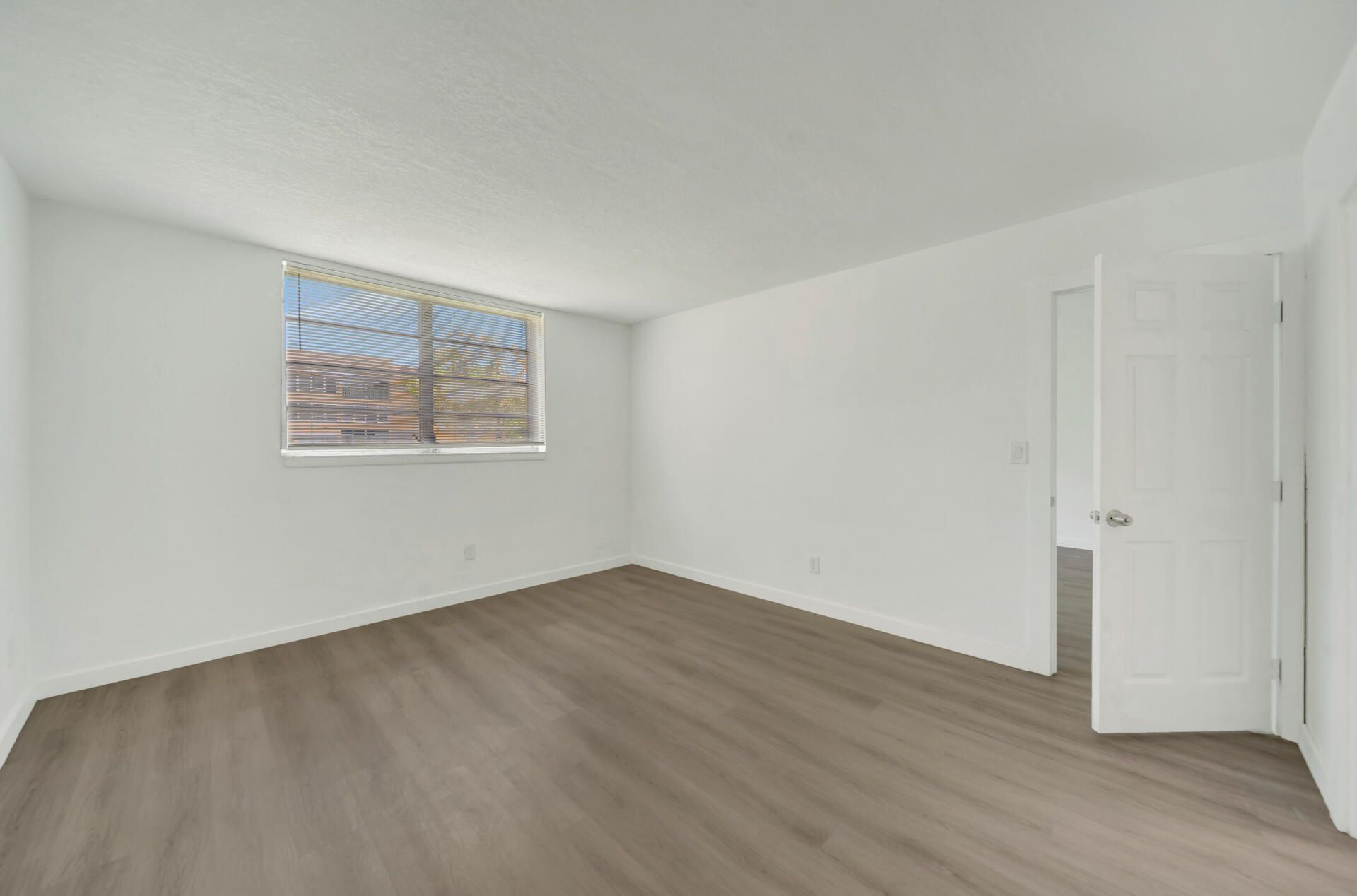 6001 NW 61st Avenue, Unit 112, Tamarac, FL 33319 Photo