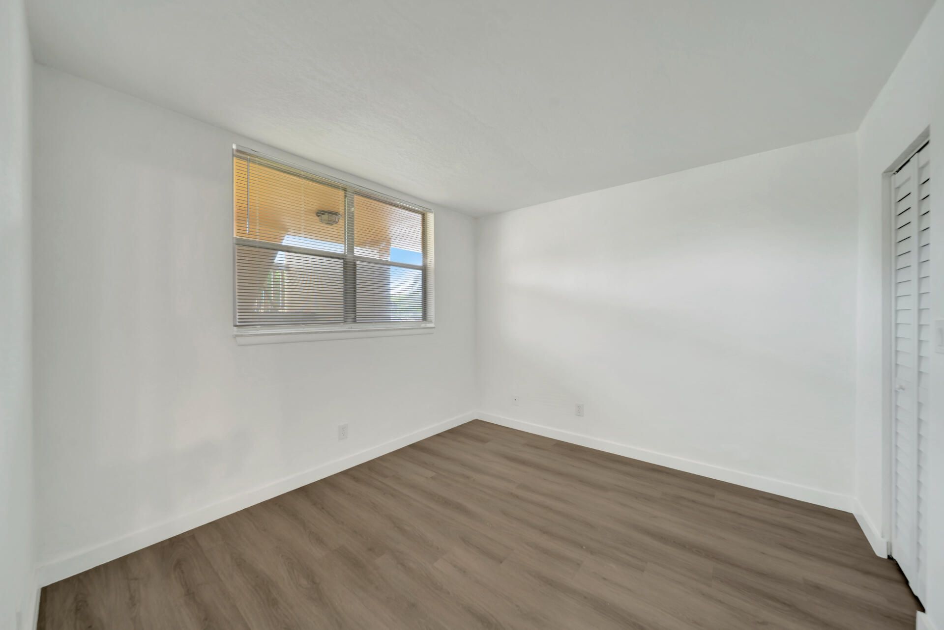 6001 NW 61st Avenue, Unit 112, Tamarac, FL 33319 Photo