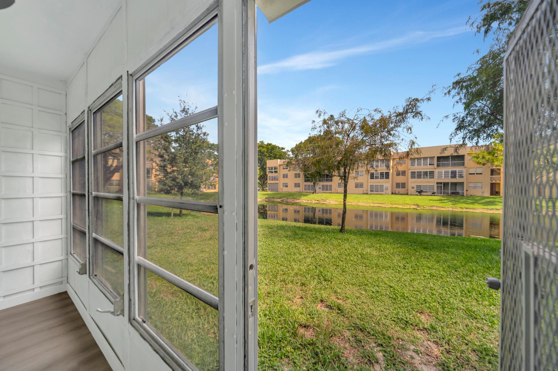 6001 NW 61st Avenue, Unit 112, Tamarac, FL 33319 Photo