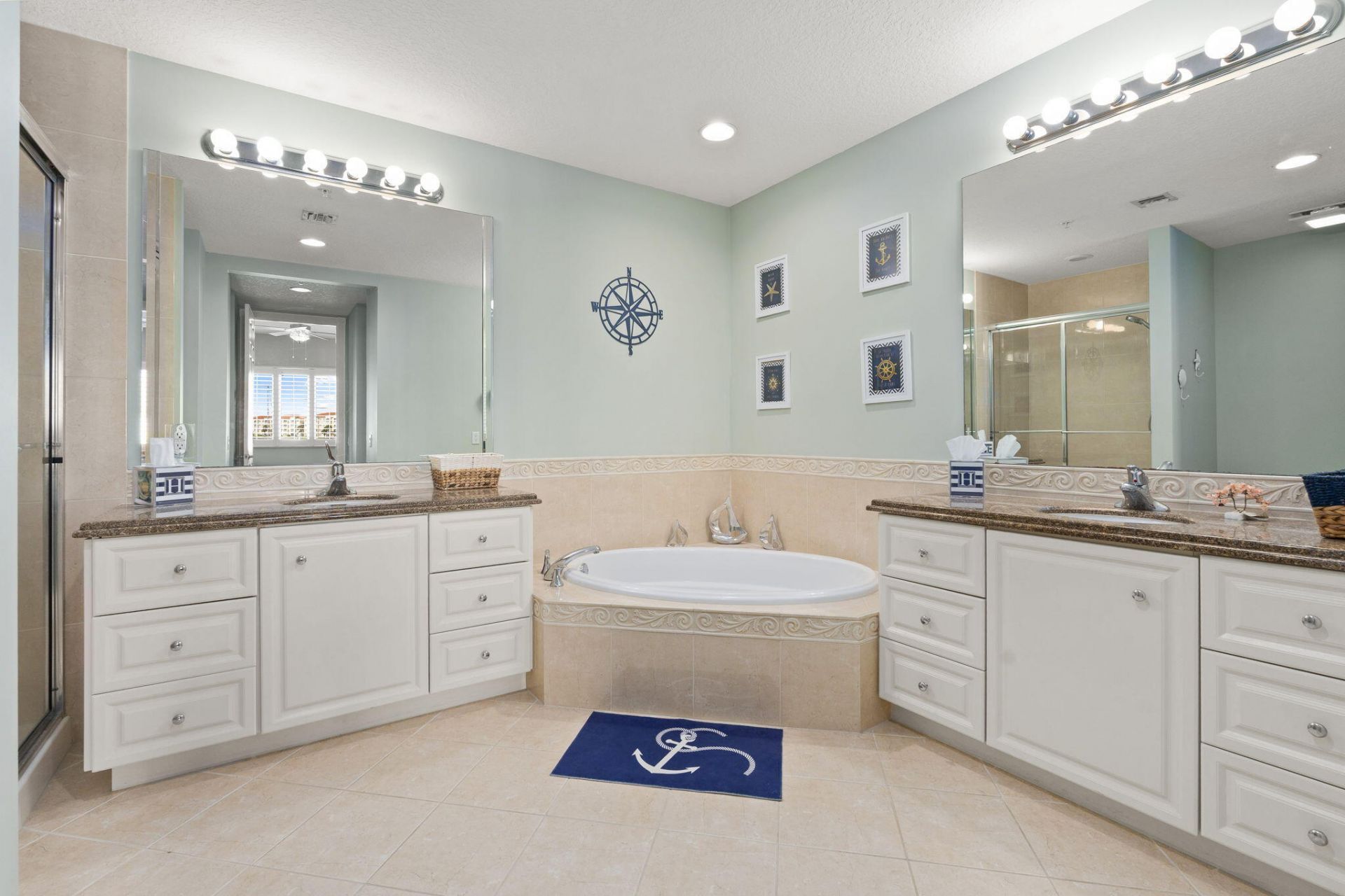 16 Harbour Isle Drive West Drive W, Unit 303, Fort Pierce, FL 34949 Photo
