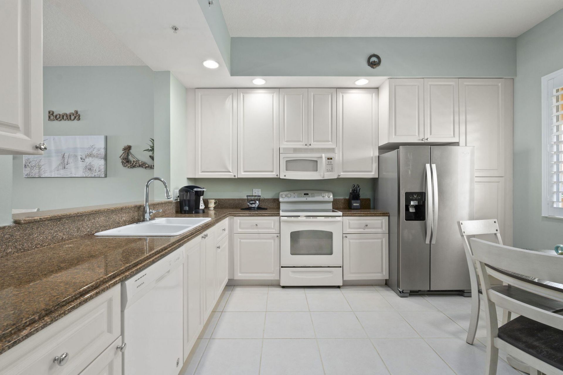 16 Harbour Isle Drive West Drive W, Unit 303, Fort Pierce, FL 34949 Photo