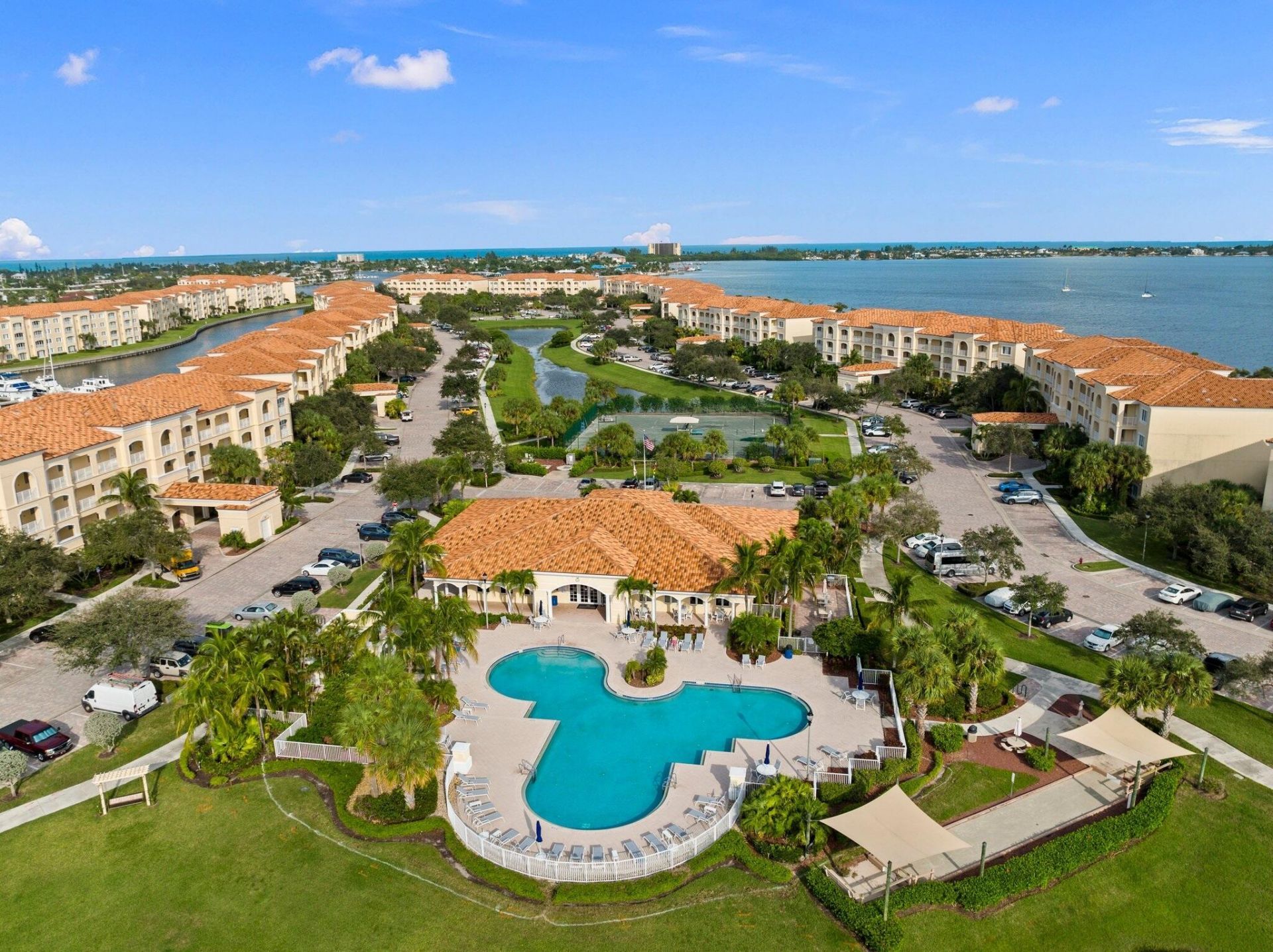 16 Harbour Isle Drive West Drive W, Unit 303, Fort Pierce, FL 34949 Photo