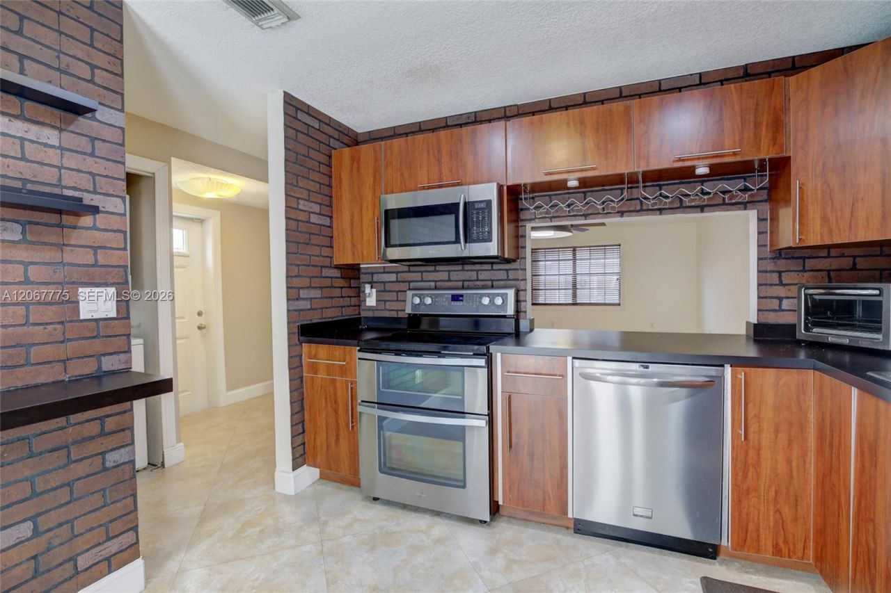 9874 Hammocks Blvd , Unit 108-49, Miami, FL 33196 Photo