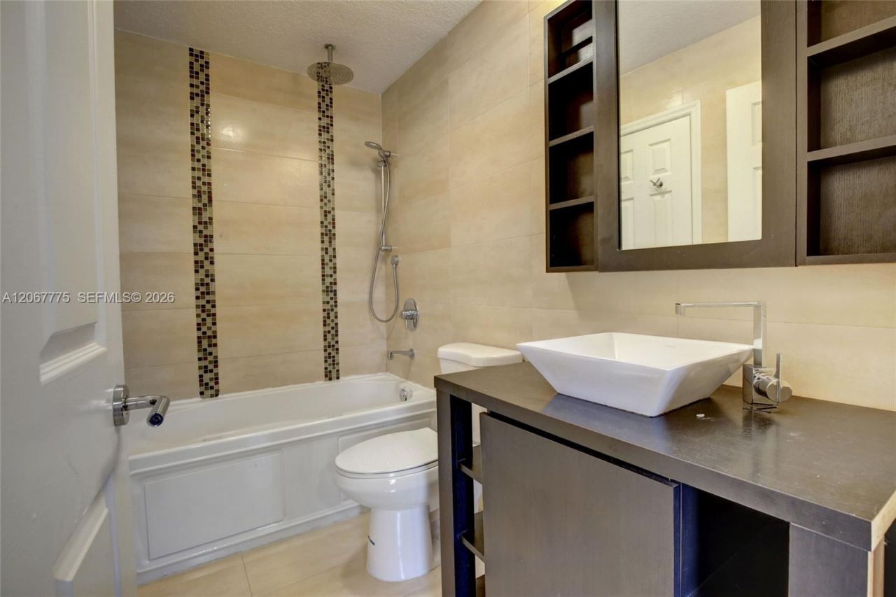 9874 Hammocks Blvd , Unit 108-49, Miami, FL 33196 Photo
