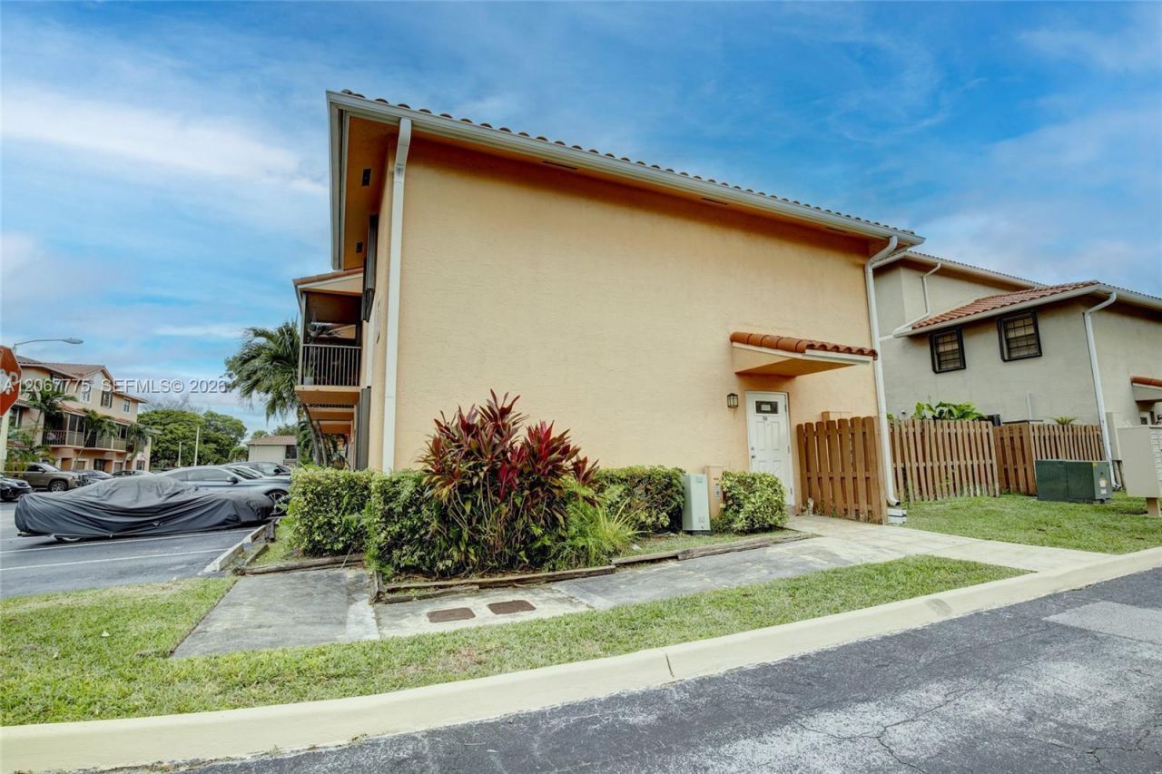9874 Hammocks Blvd , Unit 108-49, Miami, FL 33196 Photo