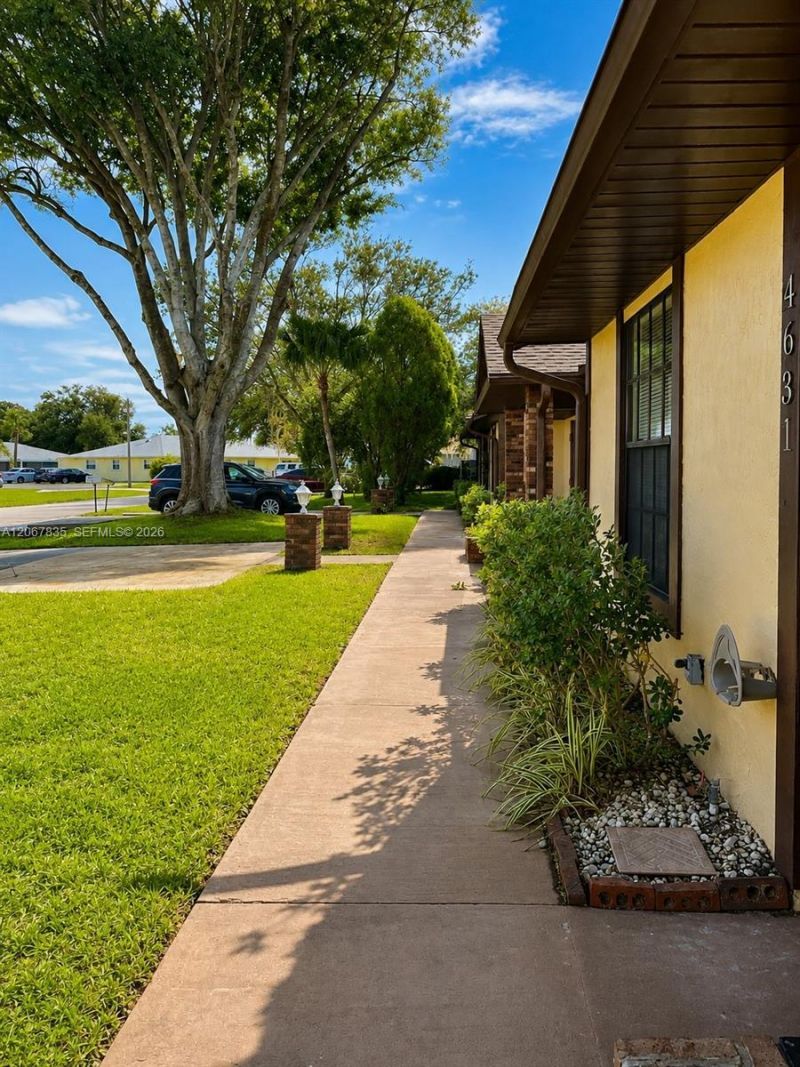 4633 Vilabella Dr, Unit 4633, Sebring, FL 33872 Photo