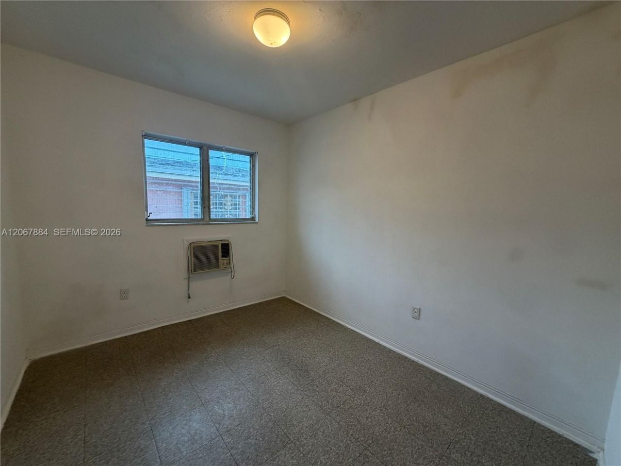 733 W 35th St, Hialeah, FL 33012 Photo