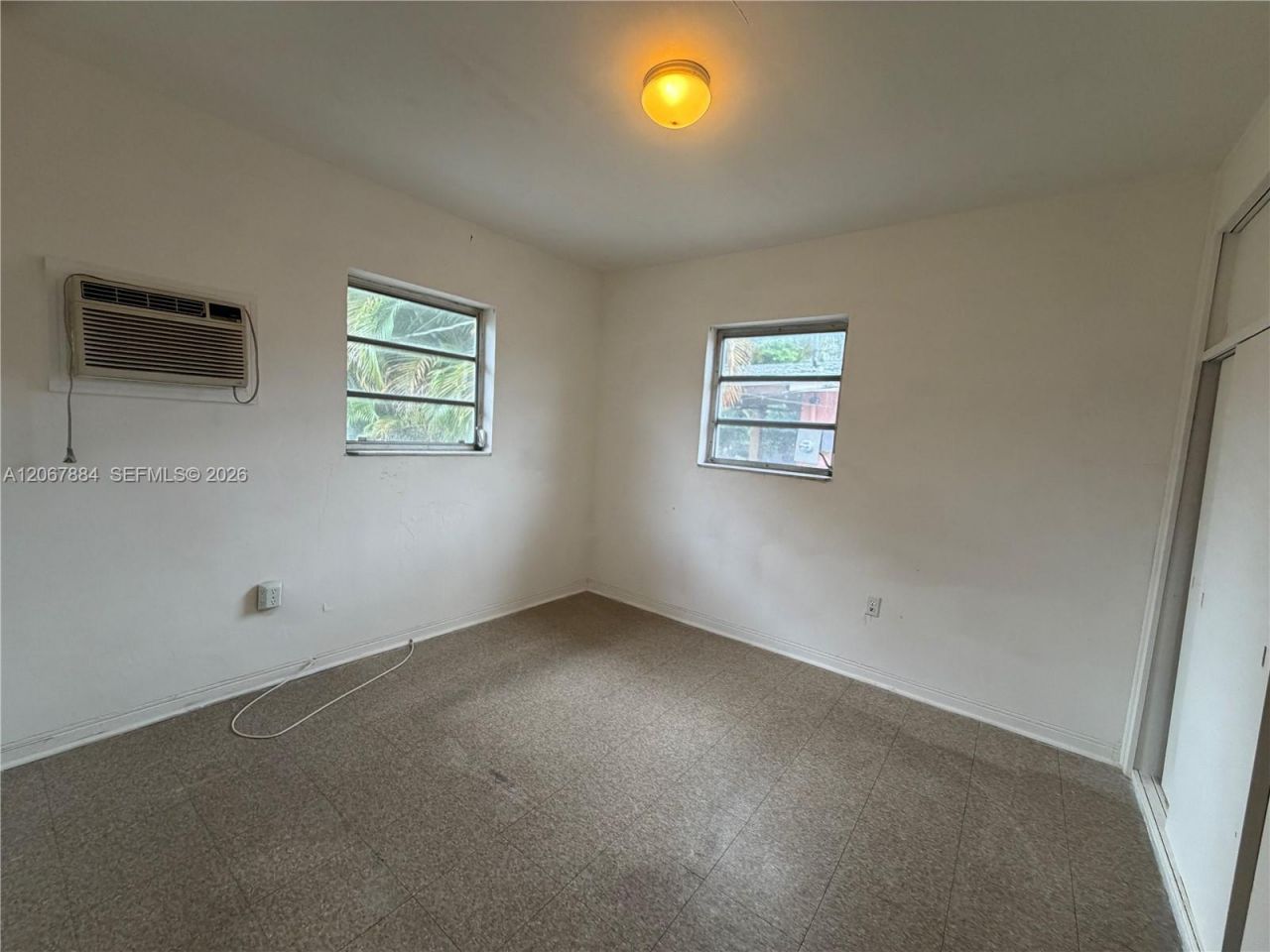 733 W 35th St, Hialeah, FL 33012 Photo