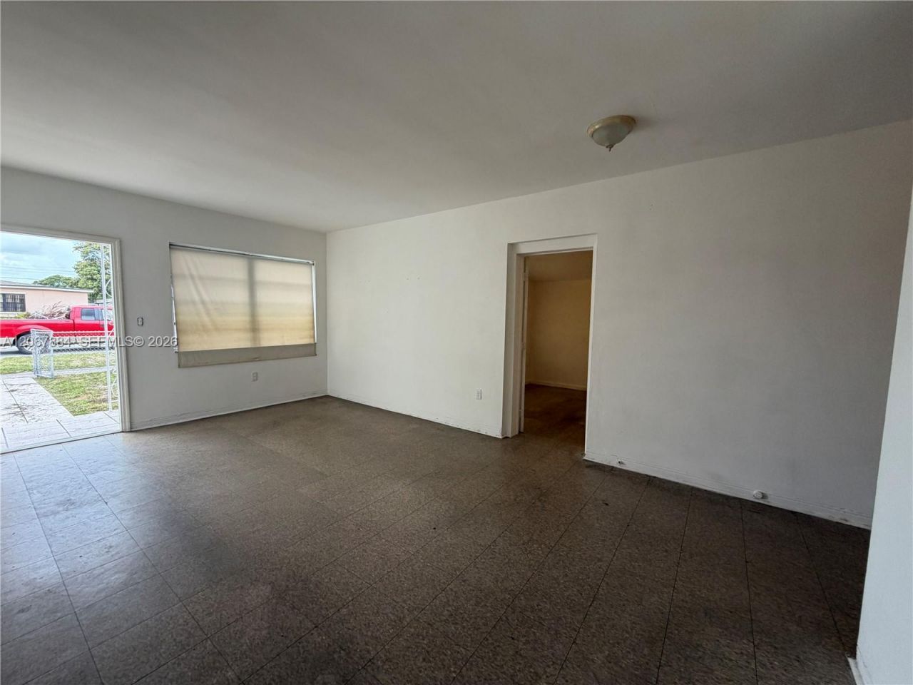 733 W 35th St, Hialeah, FL 33012 Photo