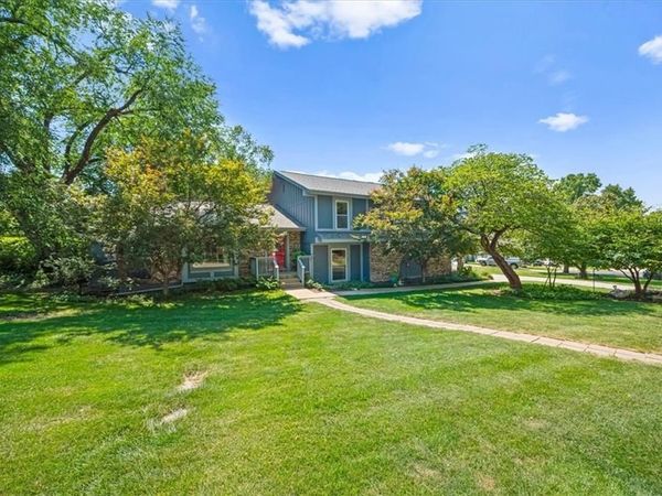 6303 W 108 Terrace, Overland Park, KS 66211