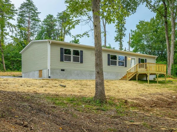 68 Smores Drive, Signal Mountain, TN 37377