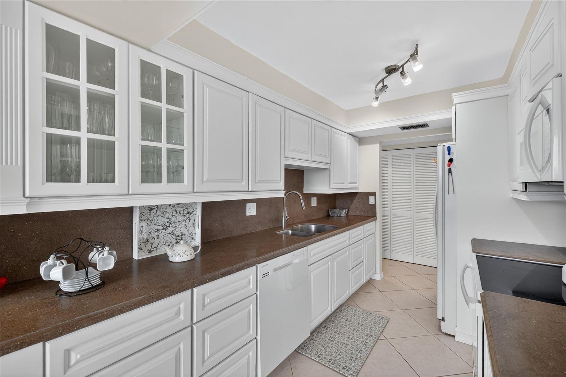800 Jeffery Street, Unit 405, Boca Raton, FL 33487 Photo
