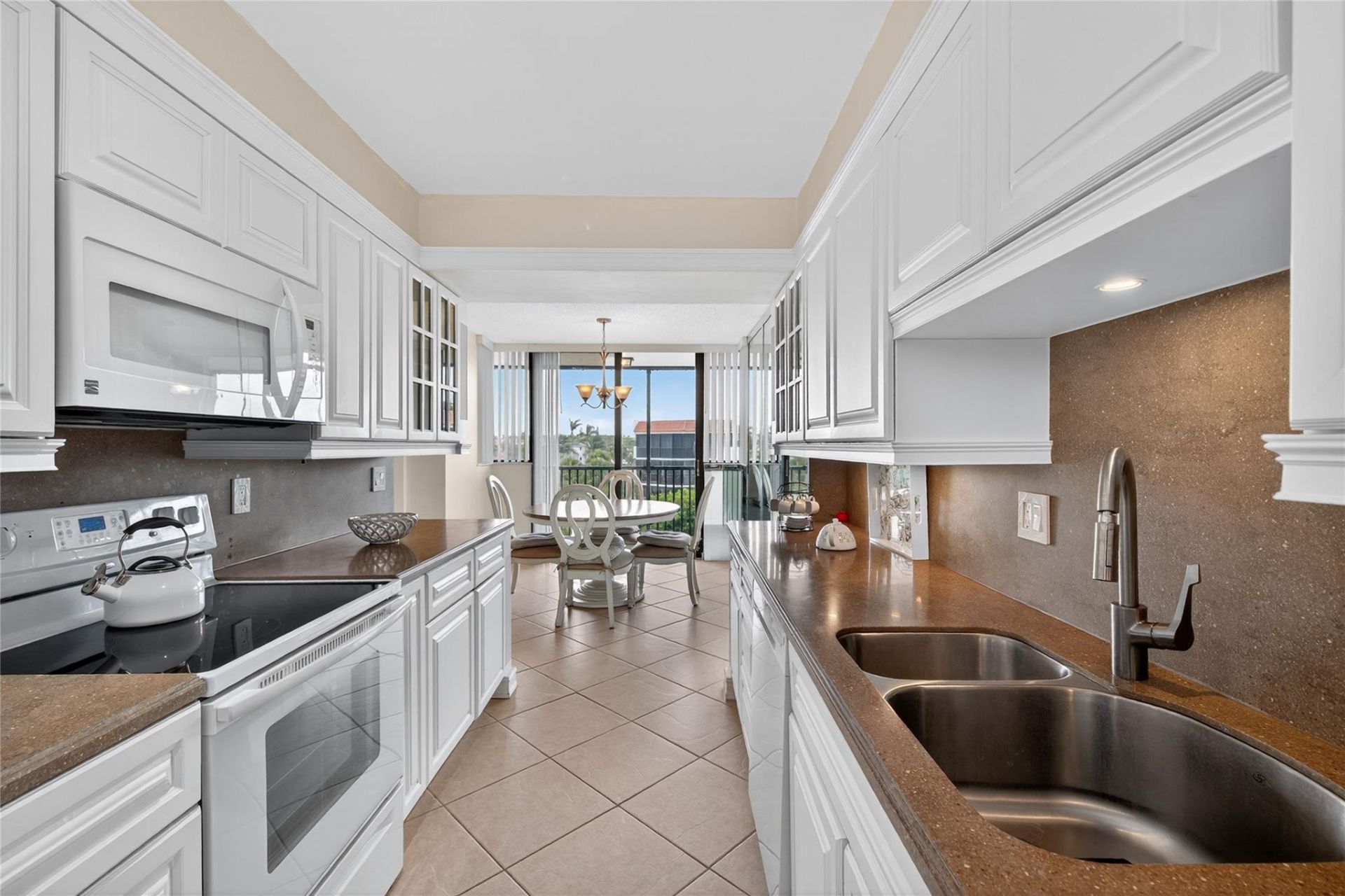 800 Jeffery Street, Unit 405, Boca Raton, FL 33487 Photo