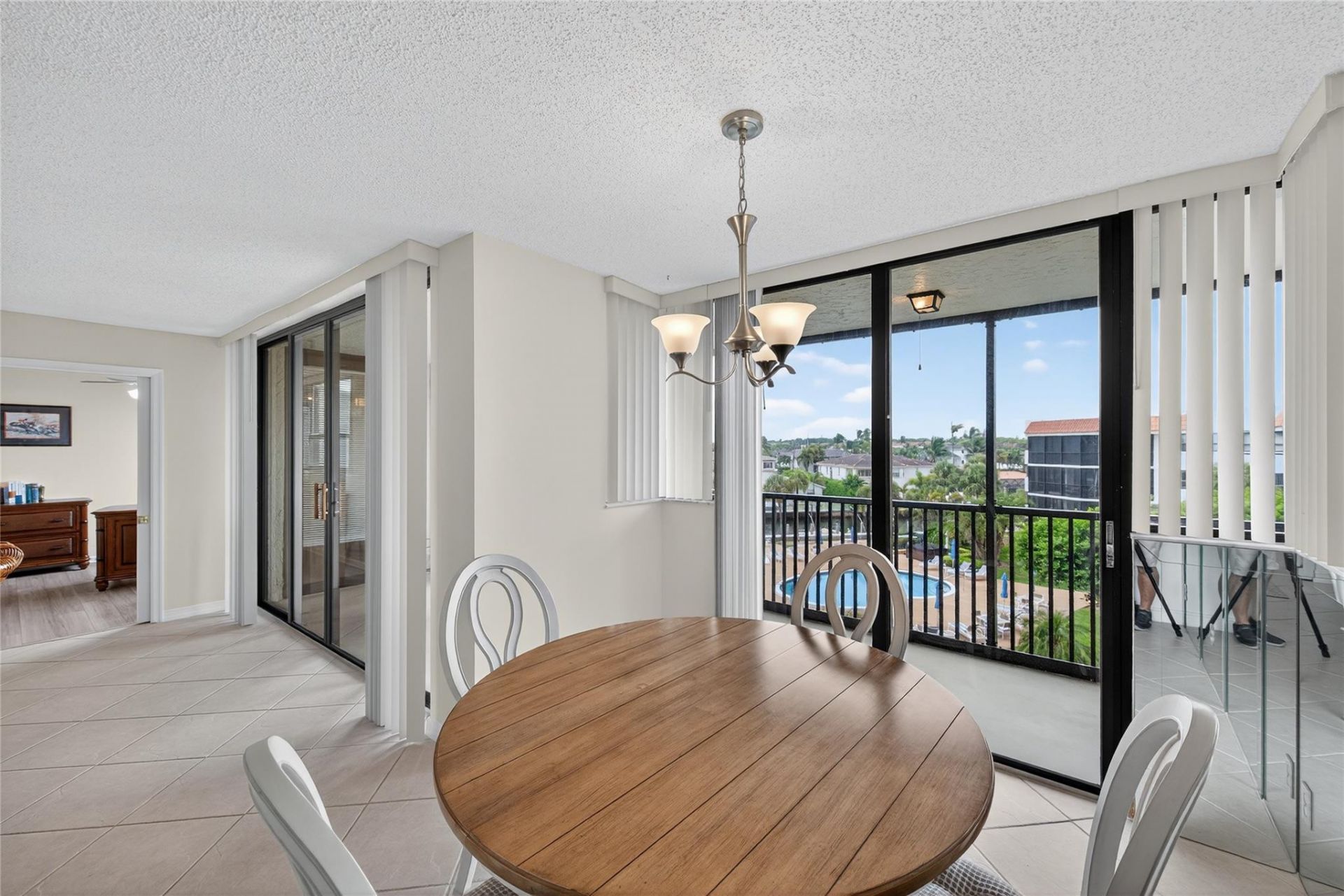 800 Jeffery Street, Unit 405, Boca Raton, FL 33487 Photo
