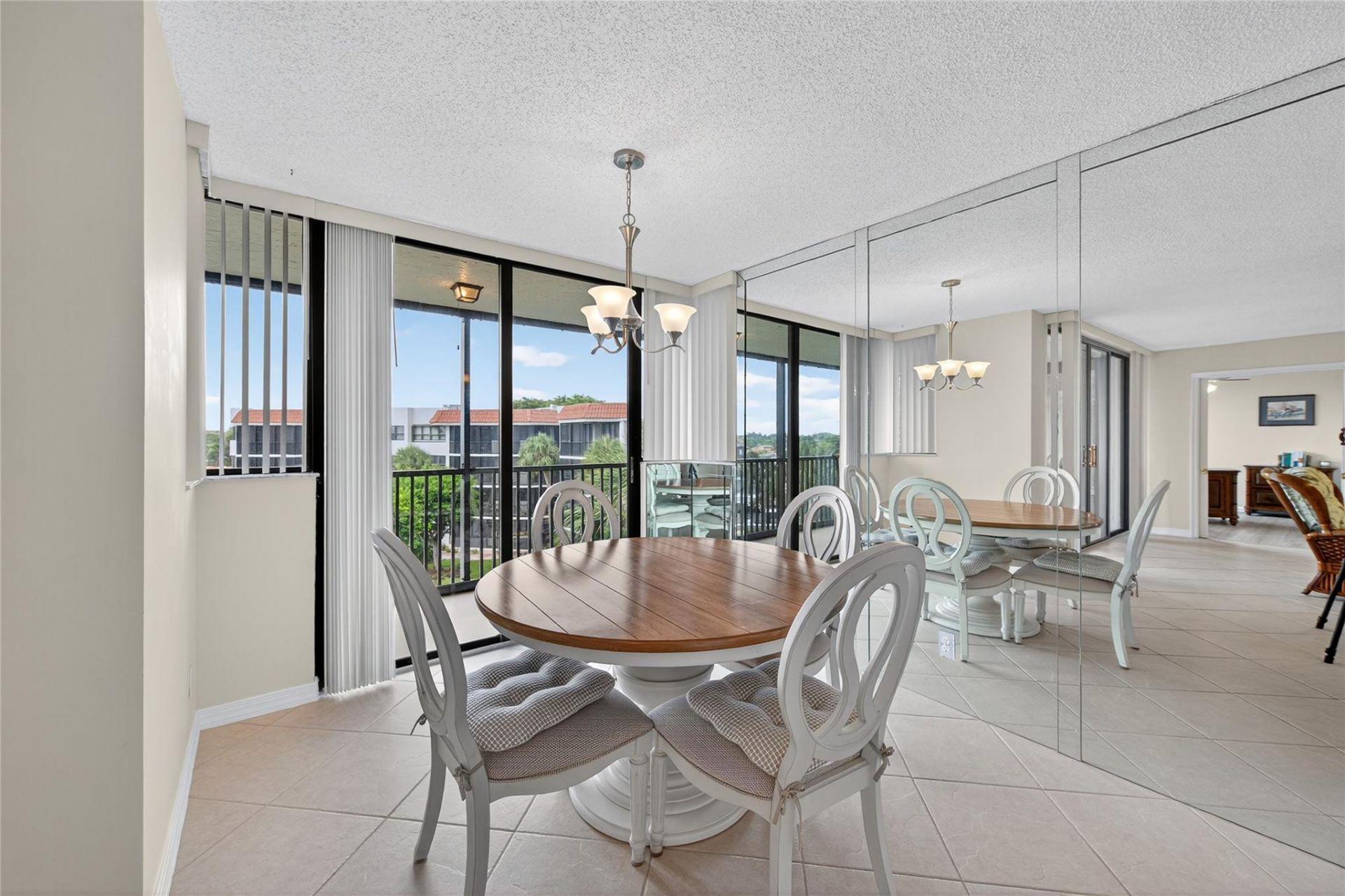 800 Jeffery Street, Unit 405, Boca Raton, FL 33487 Photo