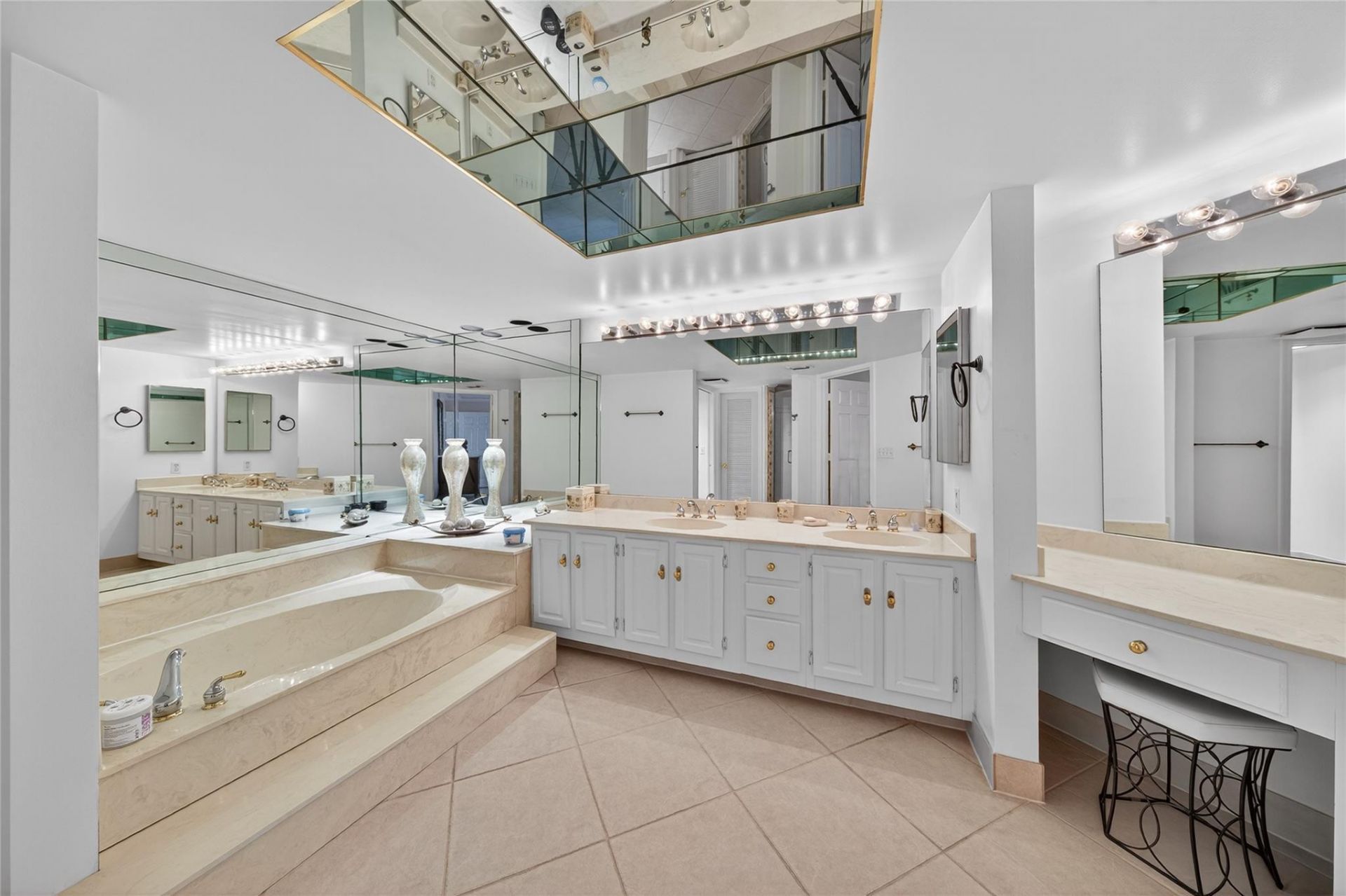 800 Jeffery Street, Unit 405, Boca Raton, FL 33487 Photo