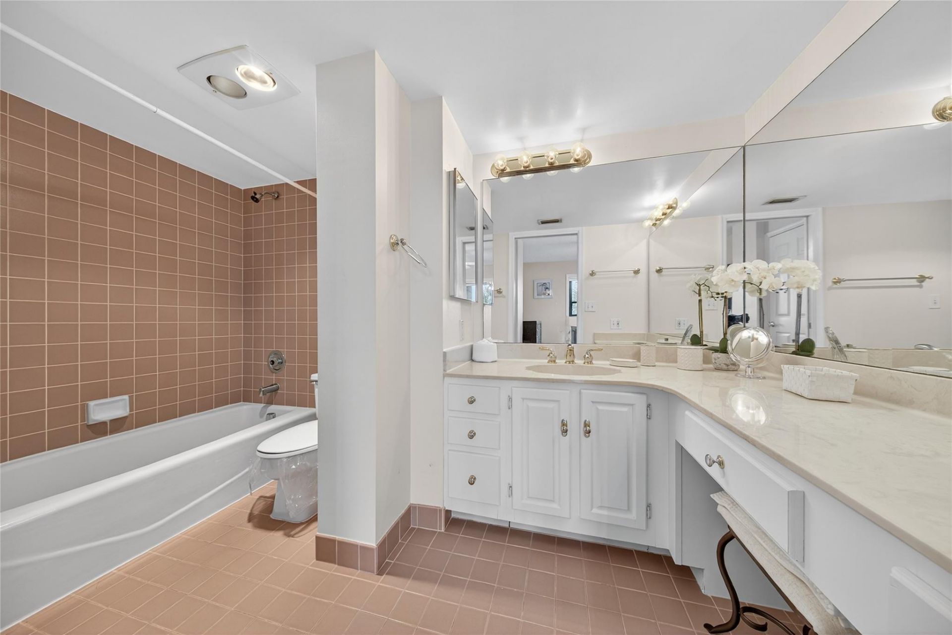 800 Jeffery Street, Unit 405, Boca Raton, FL 33487 Photo
