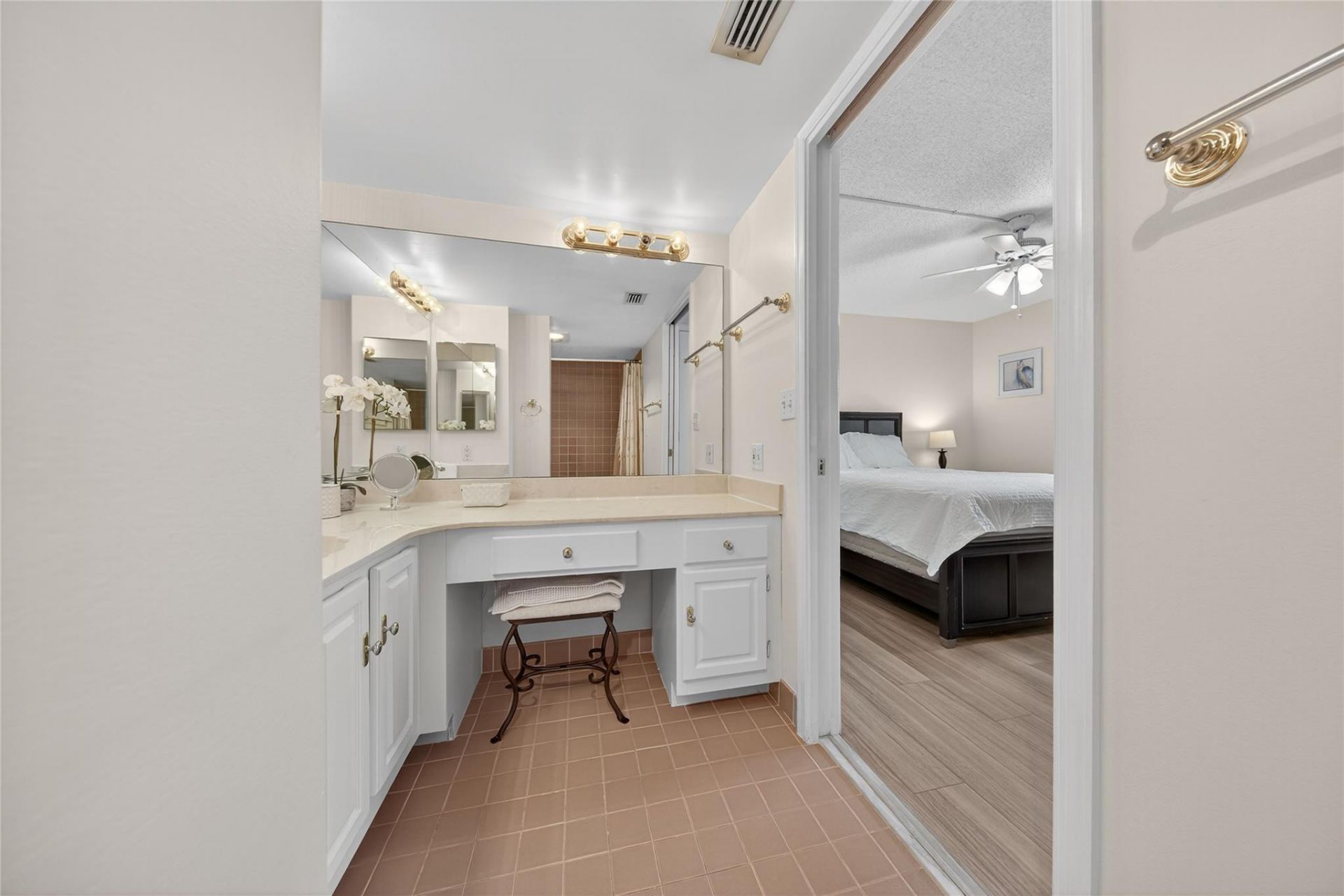 800 Jeffery Street, Unit 405, Boca Raton, FL 33487 Photo