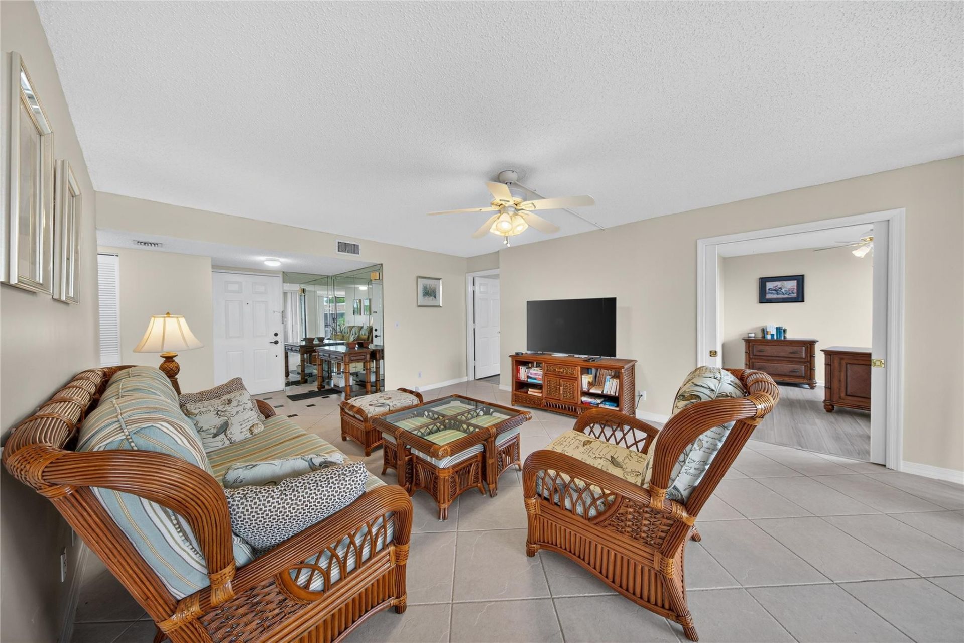 800 Jeffery Street, Unit 405, Boca Raton, FL 33487 Photo