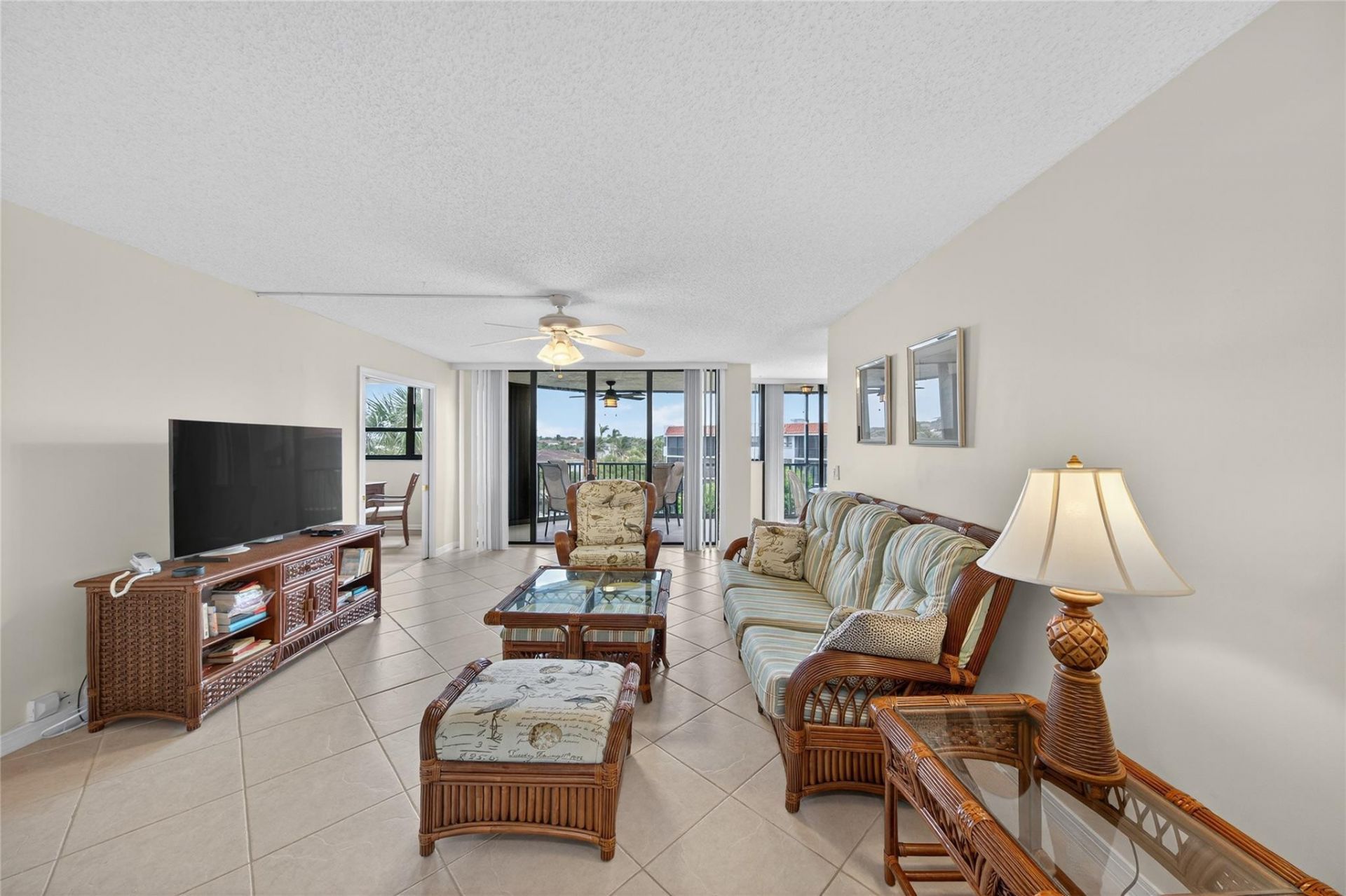 800 Jeffery Street, Unit 405, Boca Raton, FL 33487 Photo
