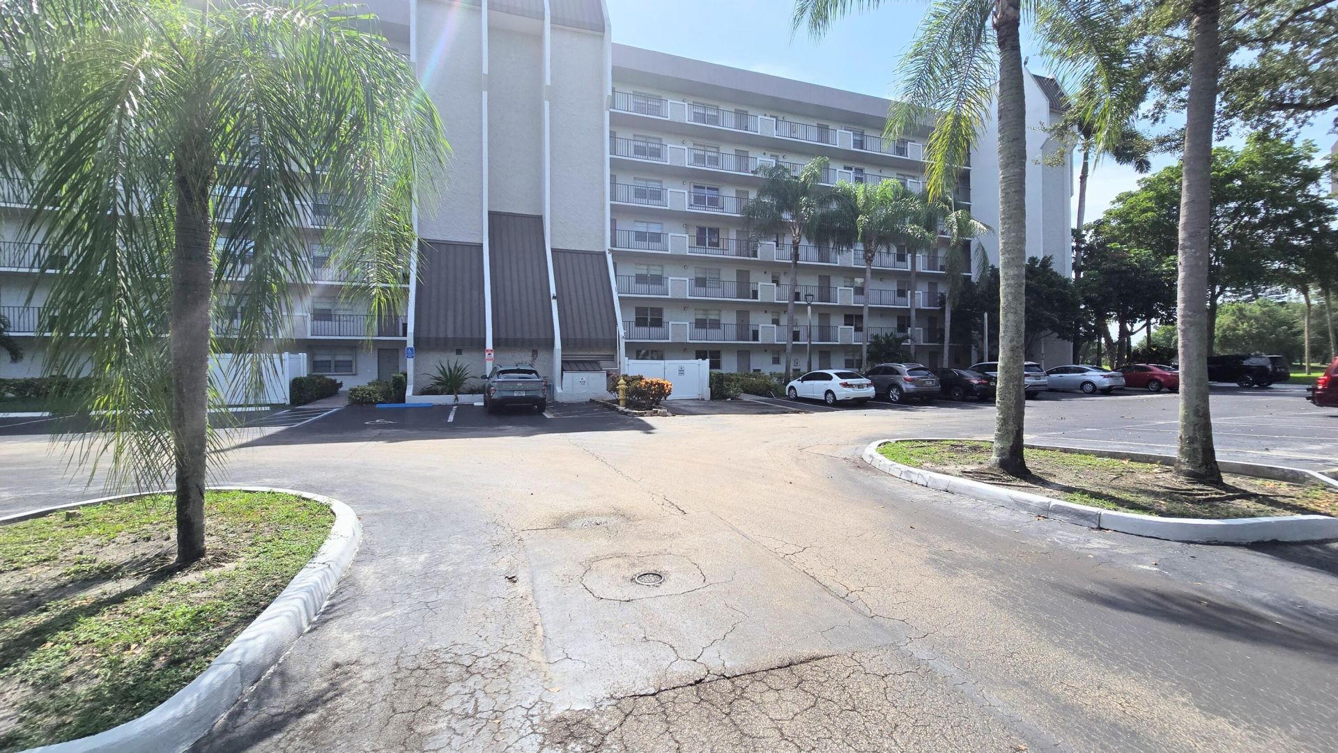 3100 W Rolling Hills Circle, Unit 609, Davie, FL 33328 Photo