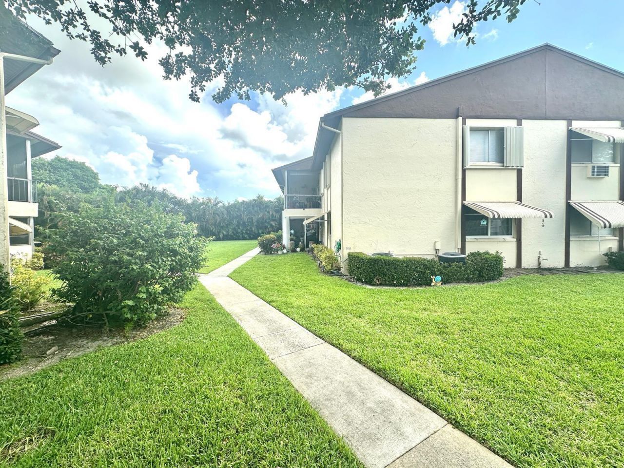 5773 La Pinata Boulevard, Unit C-1, Greenacres, FL 33463 Photo