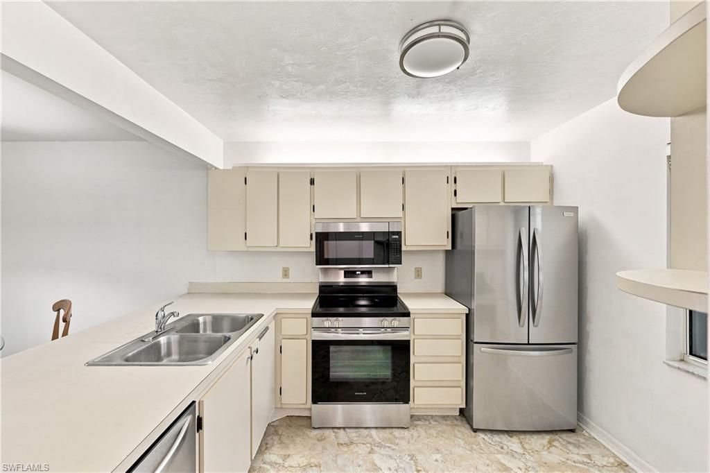 2612 Kings Lake Blvd, Unit 2-103, Naples, FL 34112 Photo