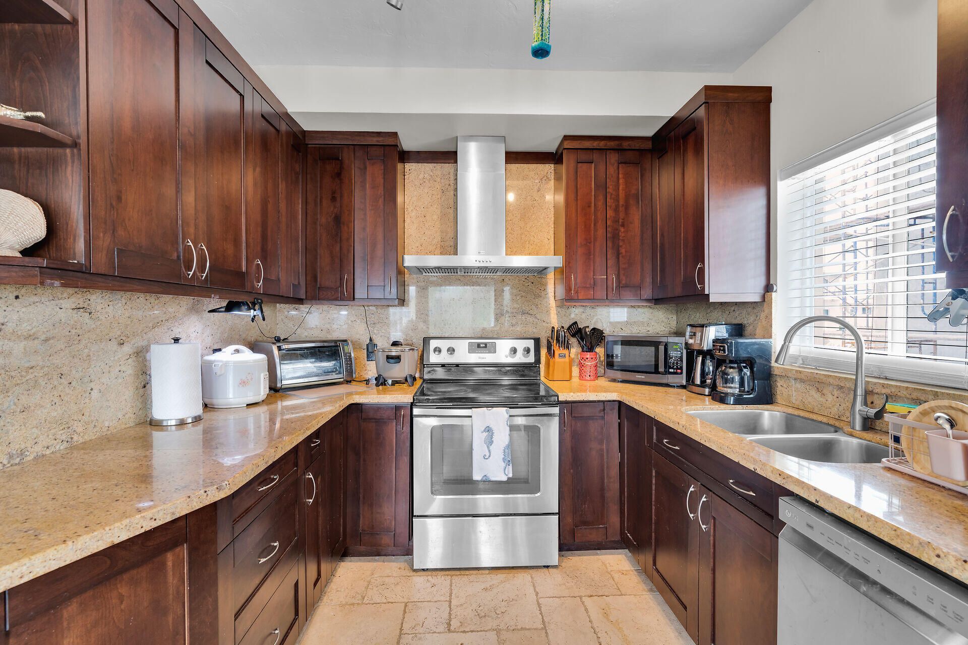 311 Buttonwood Circle, Key Largo, FL 33037 Photo