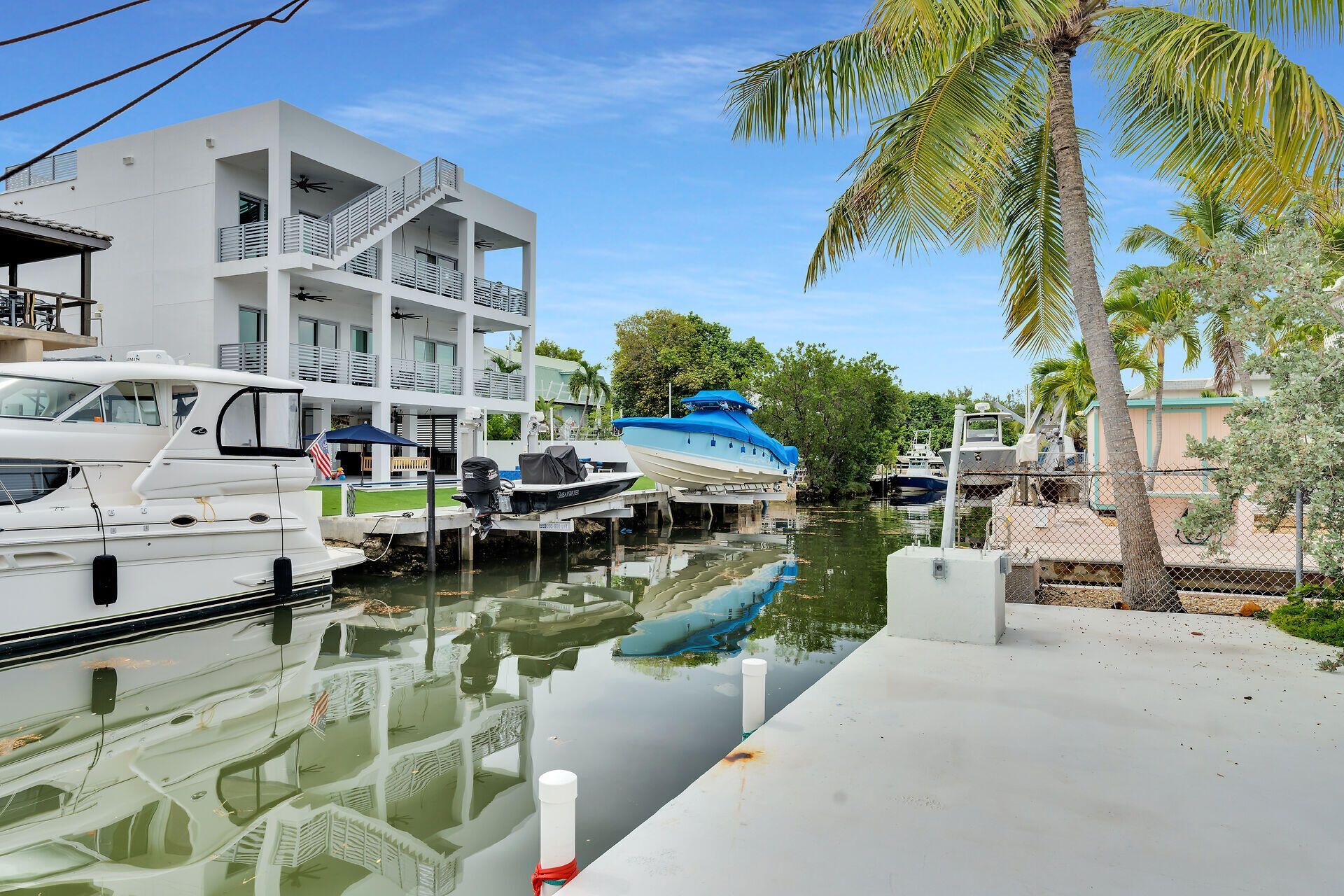 311 Buttonwood Circle, Key Largo, FL 33037 Photo