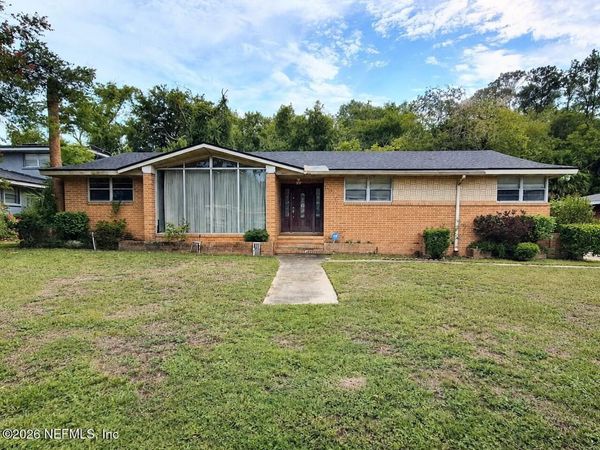 6046 KINNON Drive, Jacksonville, FL 32209