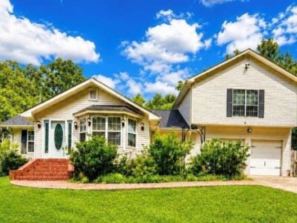 712 Alabama St, Florence, AL 35630