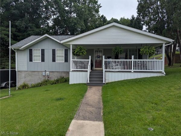 111 Gaywood Drive , St Clairsville, OH 43950