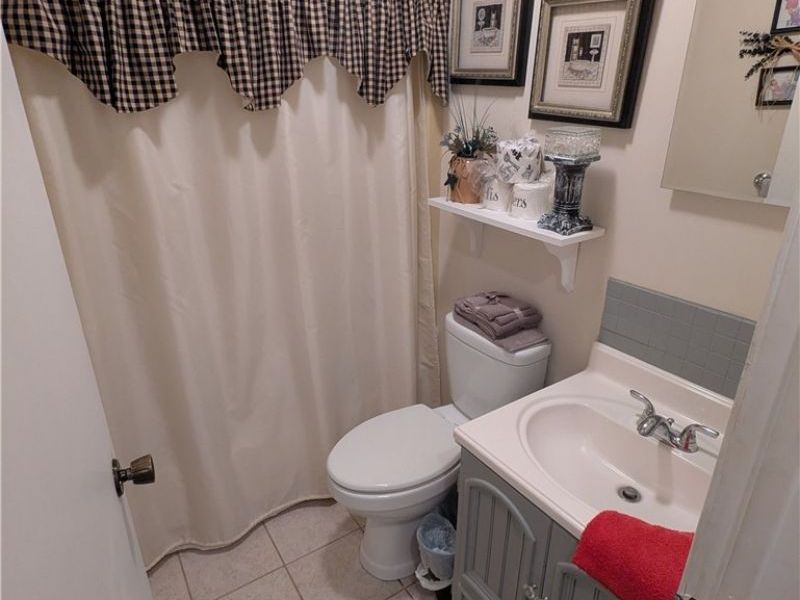 111 Gaywood Drive, Saint Clairsville, OH 43950 Photo 28