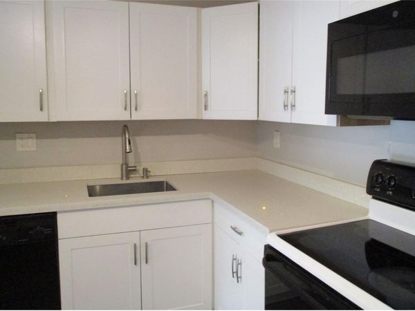 2731 TAFT Street, Unit 201, Hollywood, FL 33020